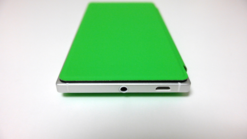 Lumia 830専用Qi対応フリップカバー
