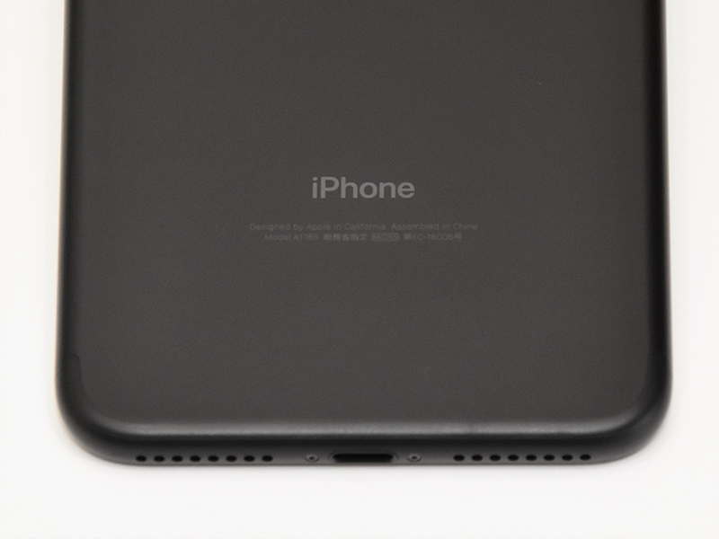 Apple iPhone 7 Plus ブラック