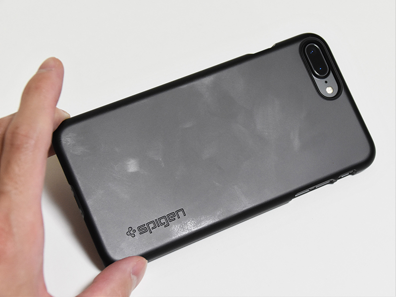 Spigen iPhone 7 Plus シン・フィット