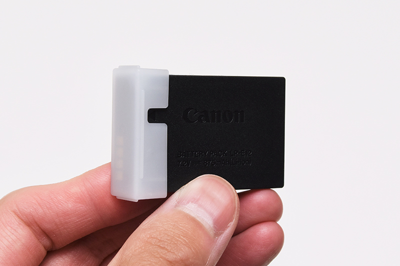 Canon EOS M100の予備バッテリー