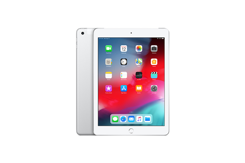 Apple iPad(第6世代) Wi-Fi+Cellularモデル シルバー